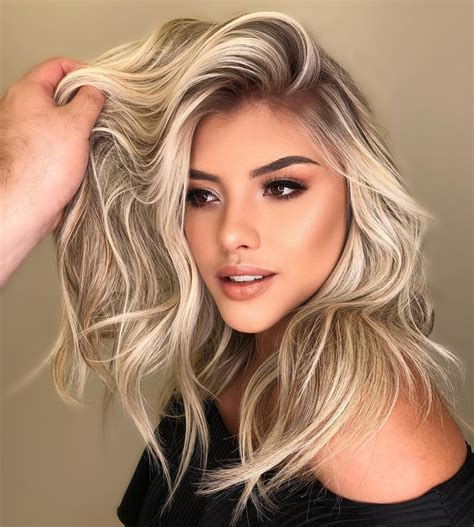 cabelo loiro platinado 